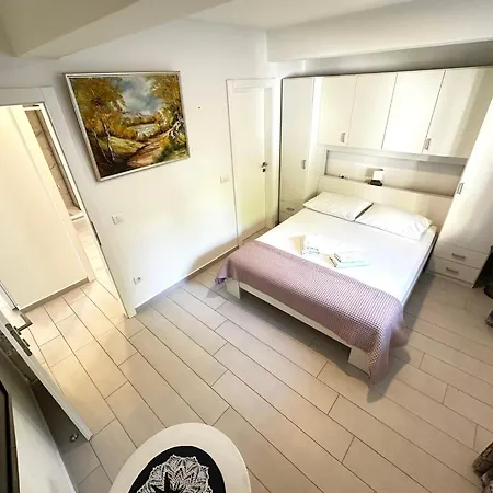 Apartment Danica Promajna